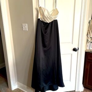Alfred Angelo ivory and black satin strapless long formal dress size 12 VGUC